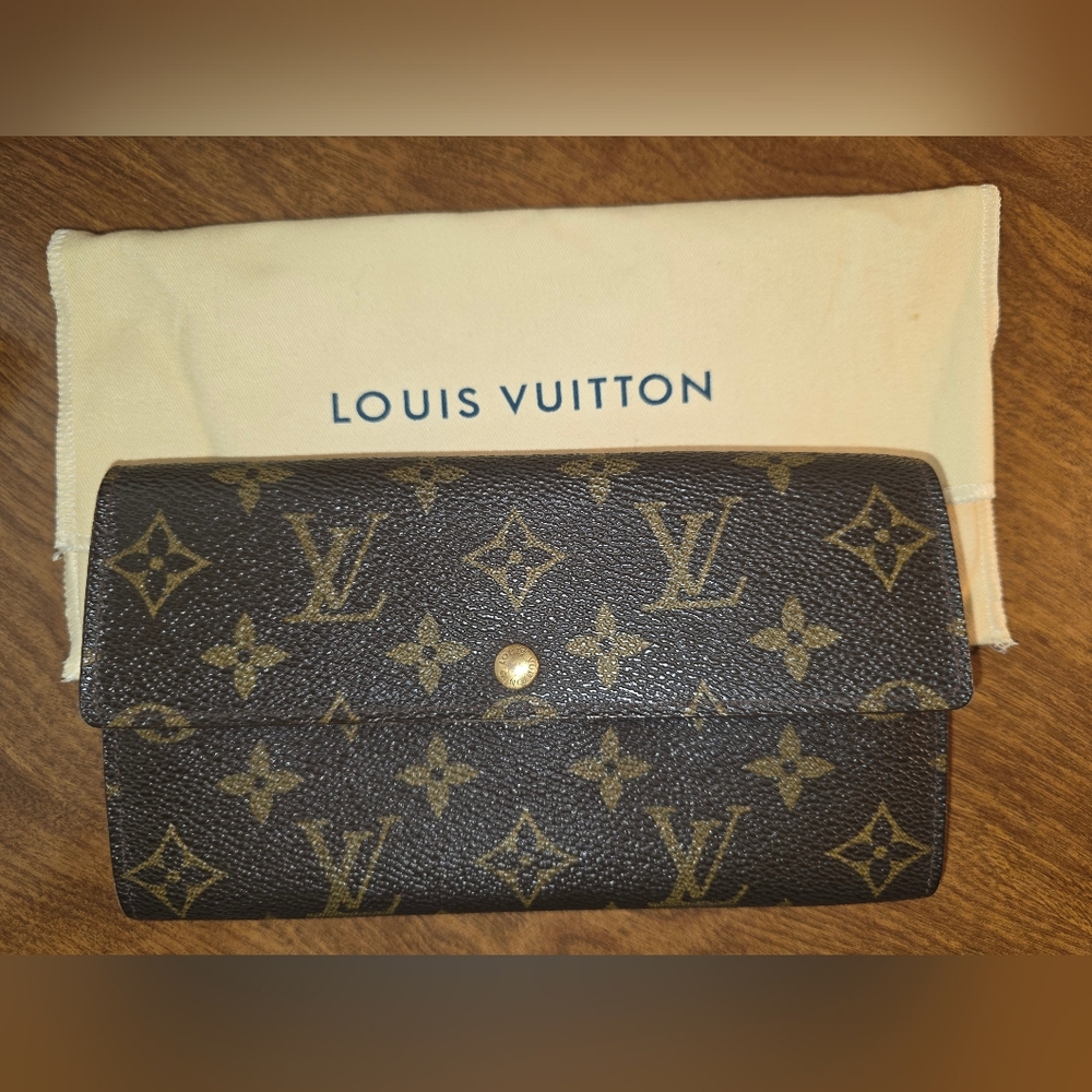 Vintage Pre-loved Louis Vuitton Classic Monogram Wallet